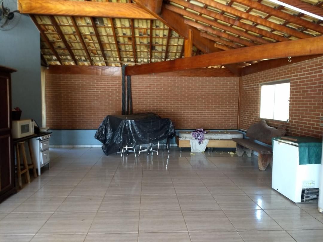 Chácara à venda com 2 quartos, 330m² - Foto 16