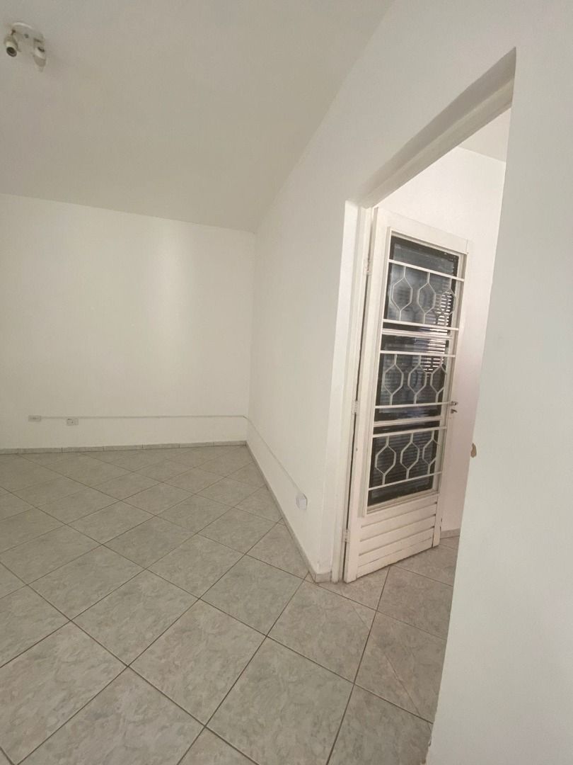 Casa à venda com 2 quartos, 300m² - Foto 16