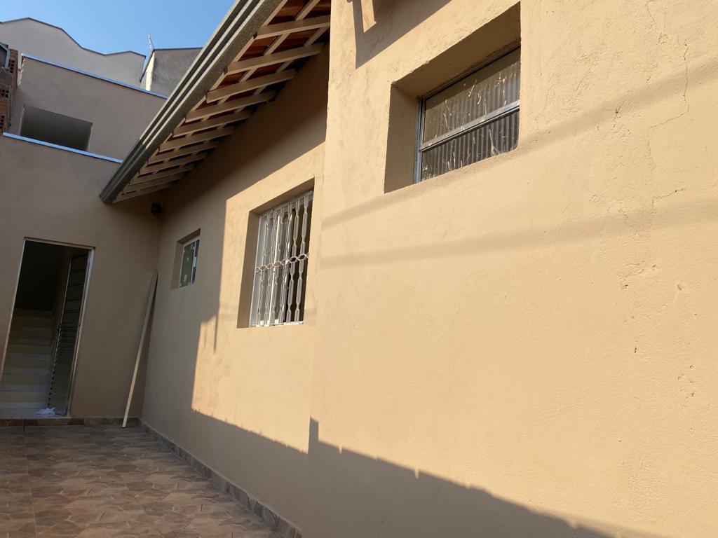 Casa à venda com 3 quartos, 100m² - Foto 2