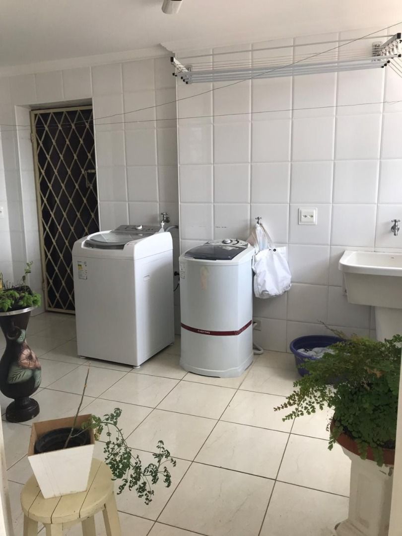 Apartamento à venda com 3 quartos, 156m² - Foto 17