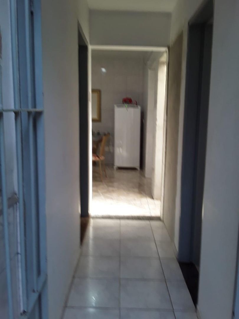 Casa à venda com 2 quartos, 69m² - Foto 5