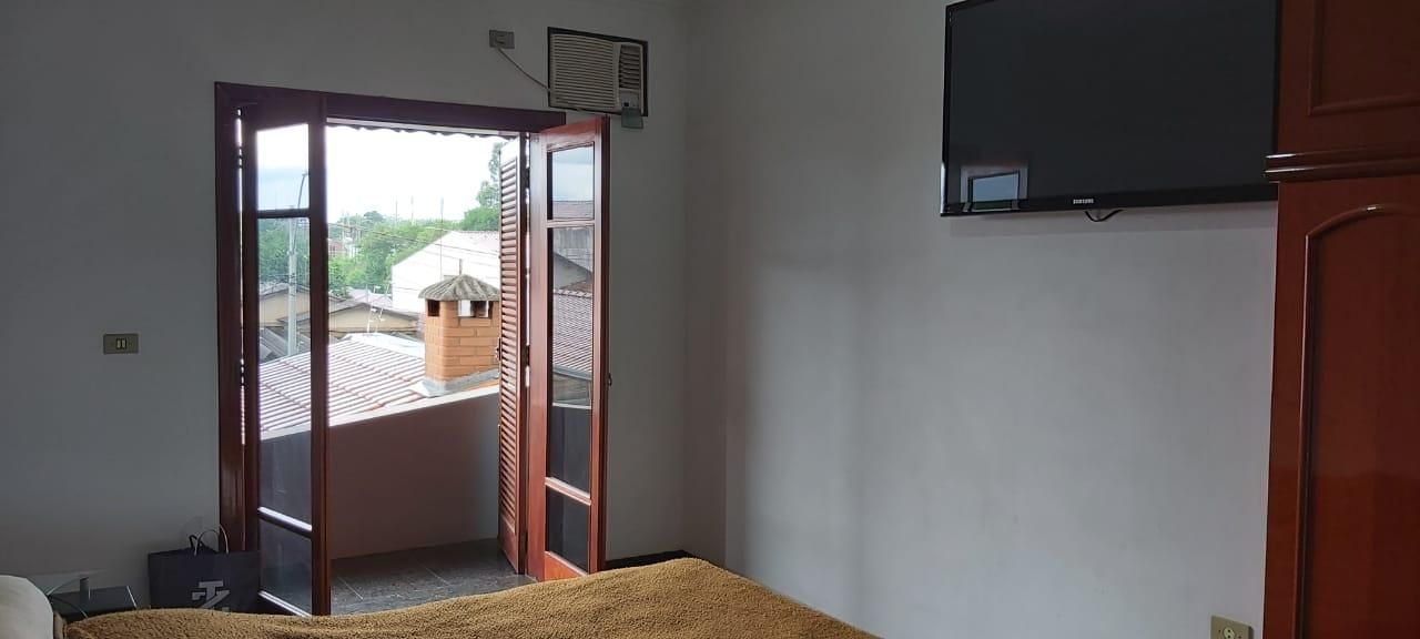 Casa à venda com 2 quartos, 220m² - Foto 17