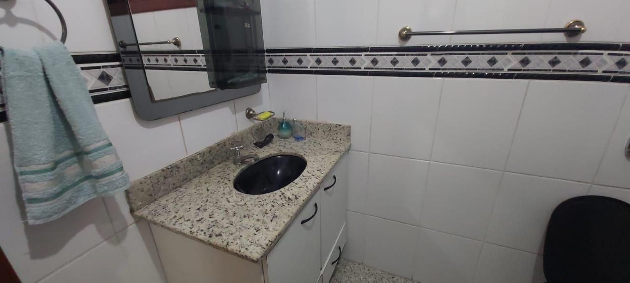 Casa à venda com 2 quartos, 220m² - Foto 22