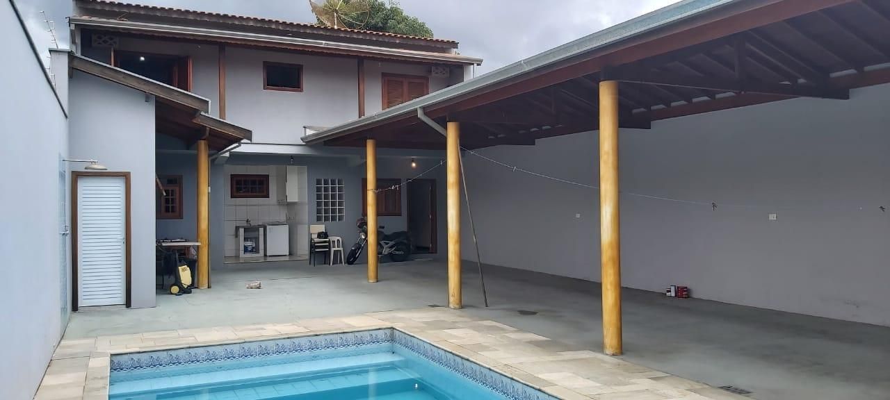 Casa à venda com 2 quartos, 220m² - Foto 7