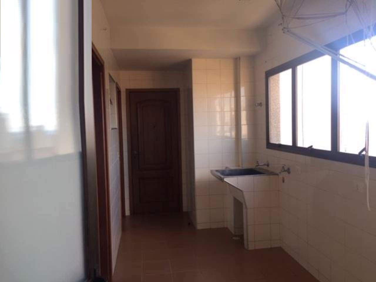 Apartamento à venda e aluguel com 3 quartos, 173m² - Foto 4