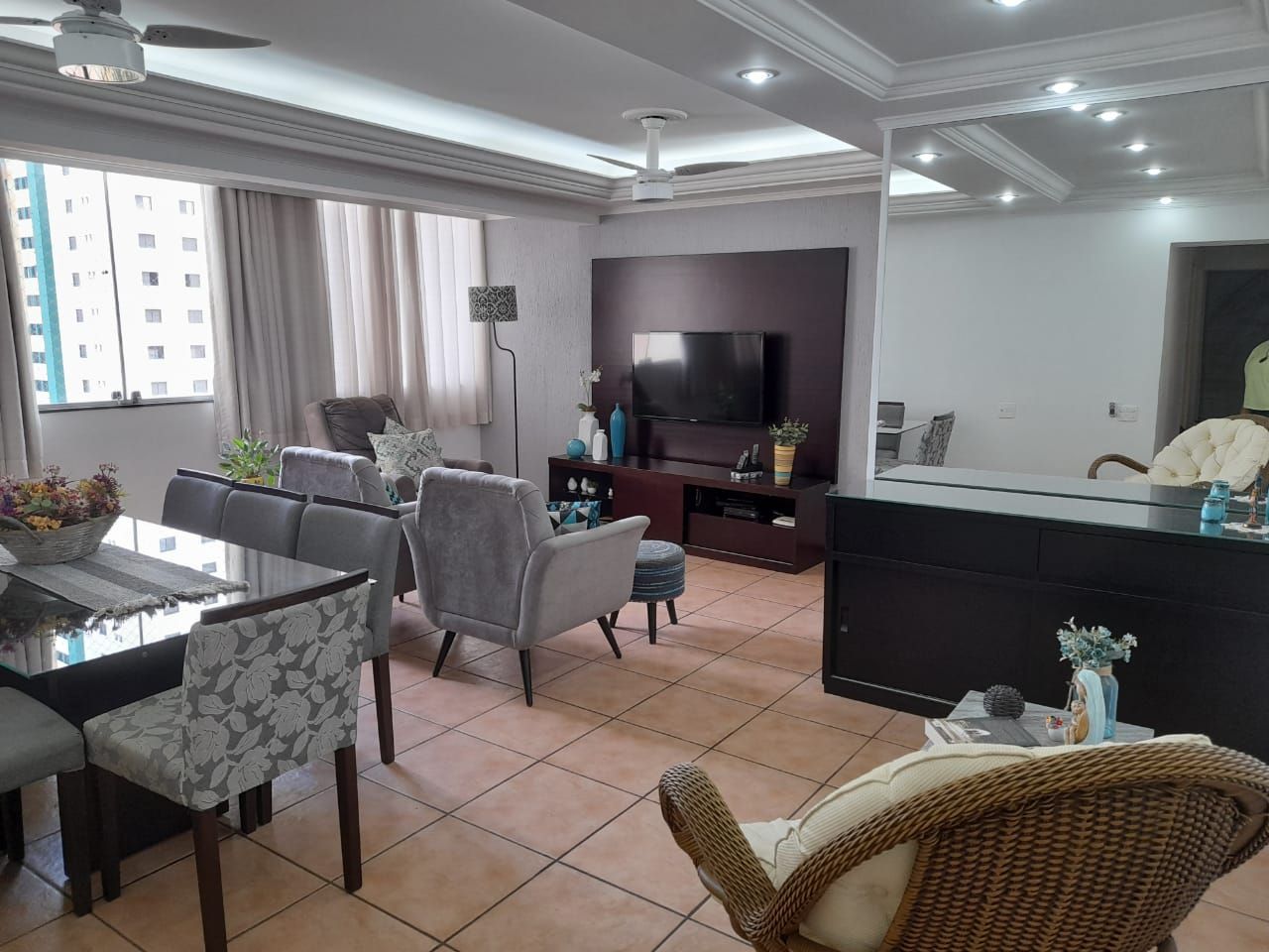 Apartamento à venda com 3 quartos, 137m² - Foto 18