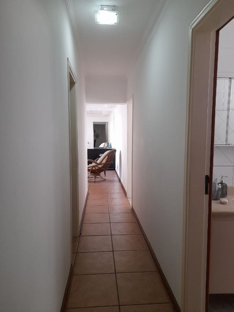 Apartamento à venda com 3 quartos, 137m² - Foto 3