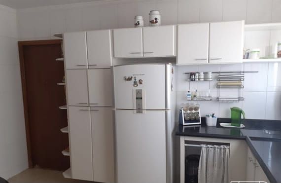 Apartamento à venda com 3 quartos, 138m² - Foto 6