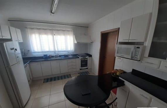 Apartamento à venda com 3 quartos, 138m² - Foto 8