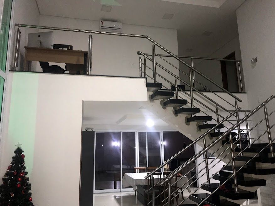 Casa de Condomínio à venda com 4 quartos, 300m² - Foto 8