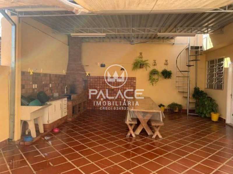 Casa à venda com 3 quartos, 236m² - Foto 17