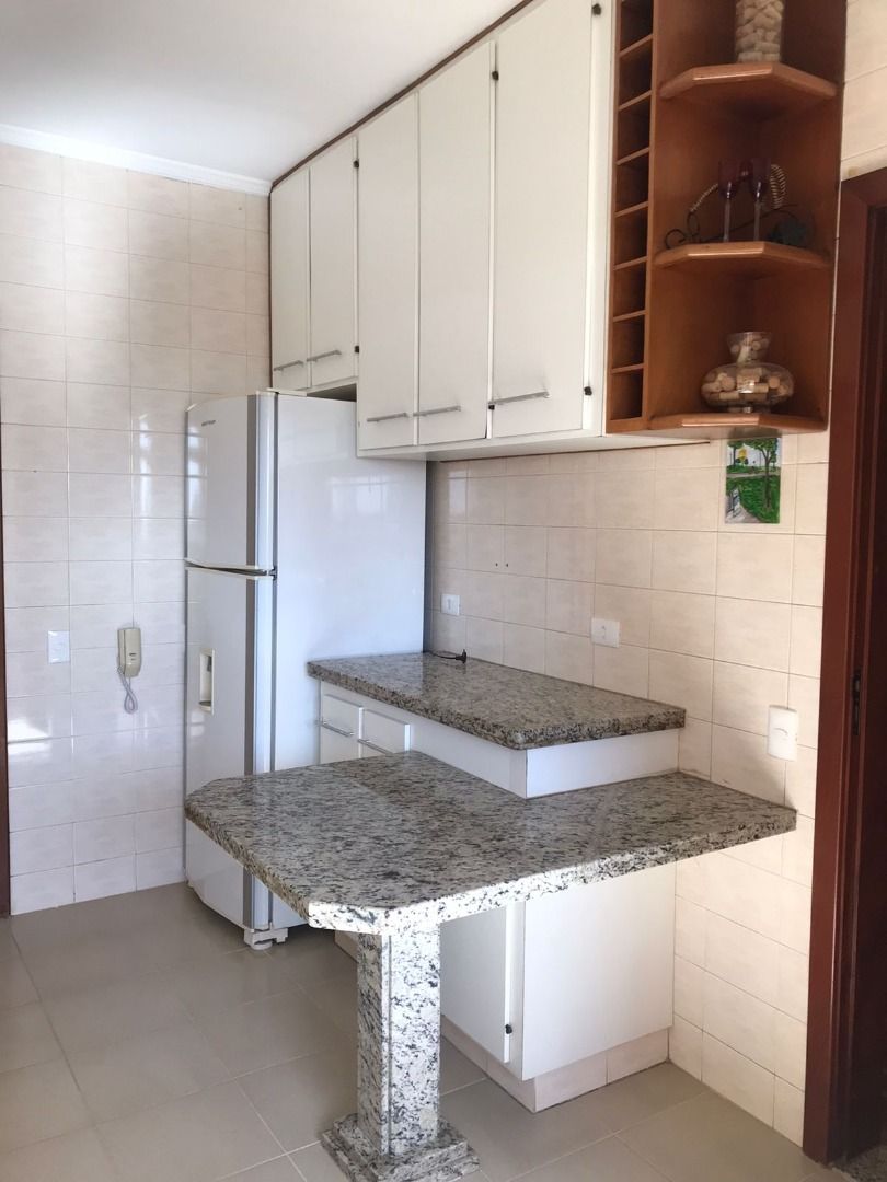 Apartamento à venda com 3 quartos, 106m² - Foto 26