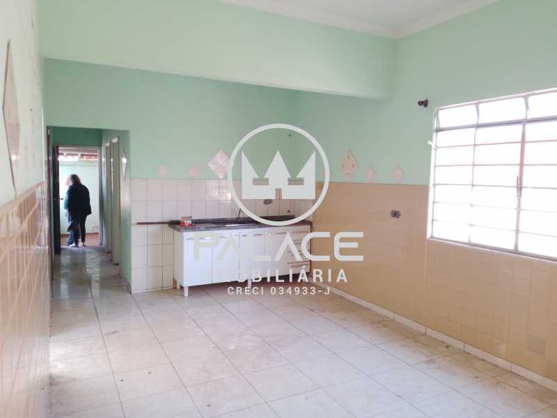 Casa Comercial à venda com 4 quartos, 190m² - Foto 13