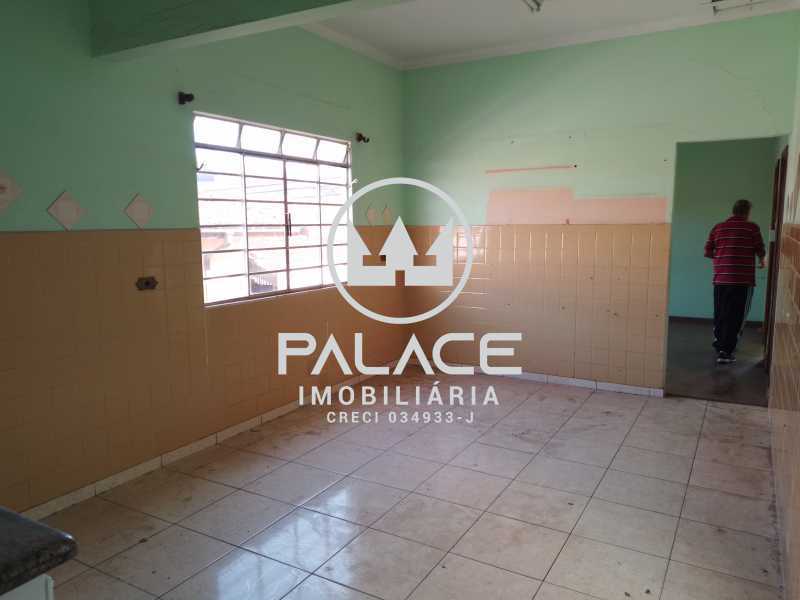 Casa Comercial à venda com 4 quartos, 190m² - Foto 14