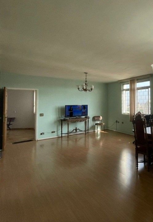 Apartamento à venda com 3 quartos, 156m² - Foto 4