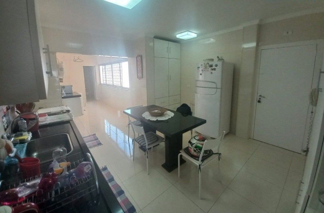 Apartamento à venda com 3 quartos, 156m² - Foto 11