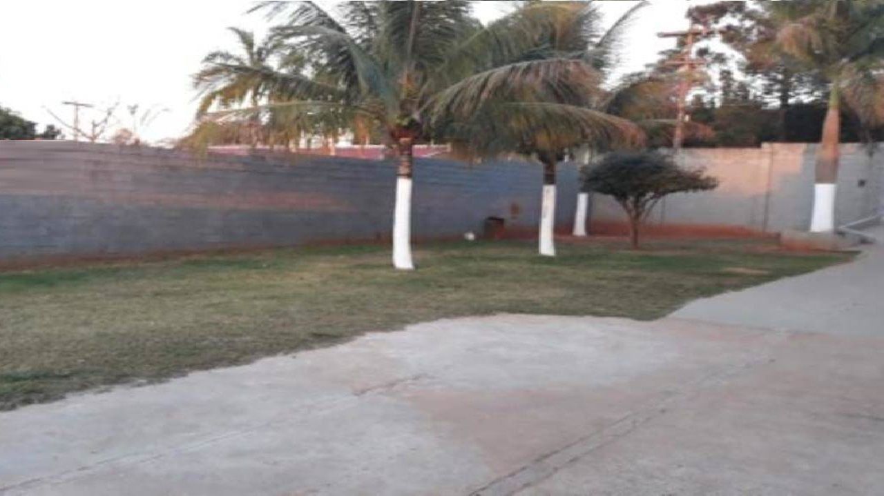 Chácara à venda com 3 quartos, 200m² - Foto 4