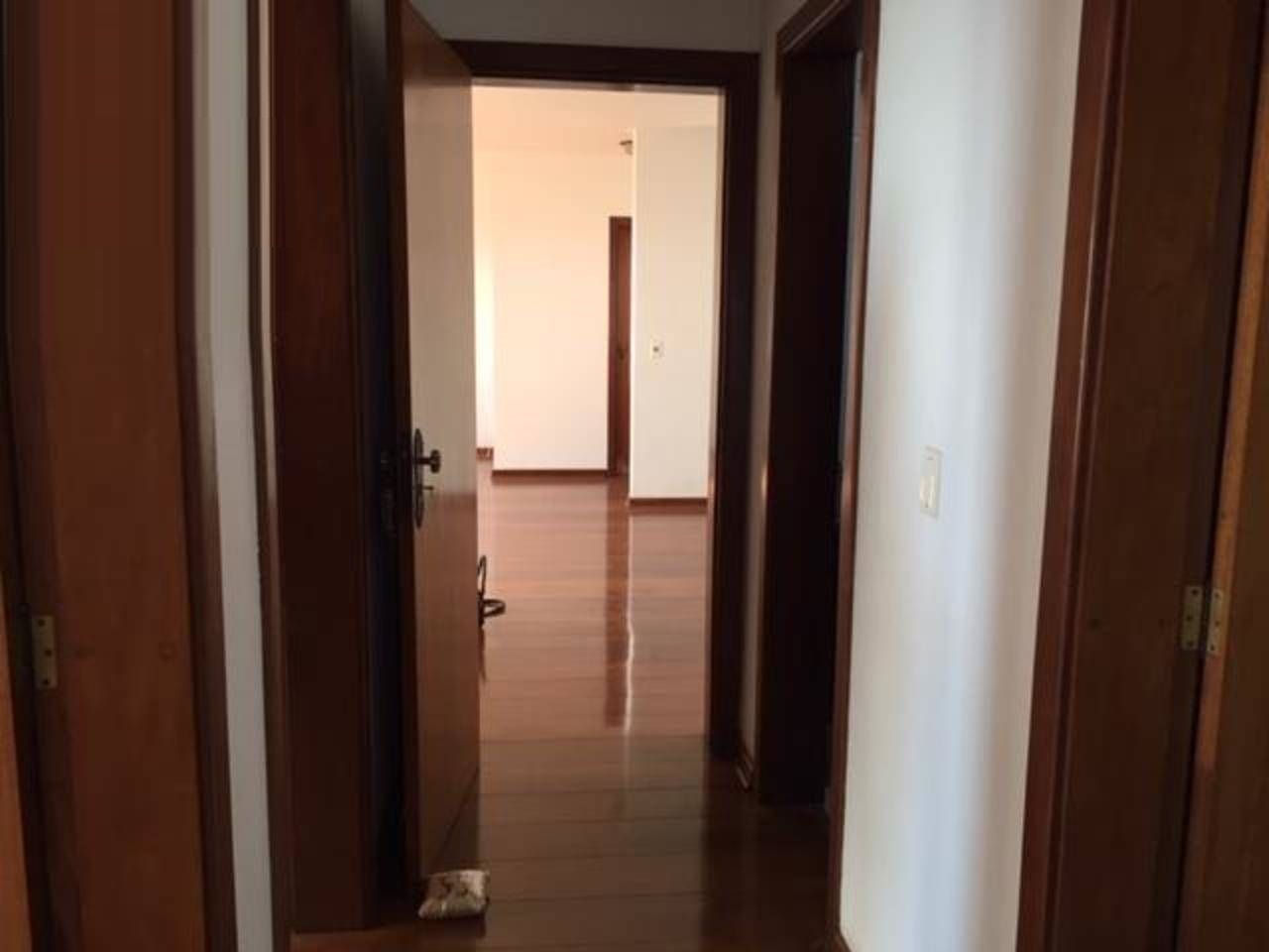 Apartamento à venda com 3 quartos, 145m² - Foto 12