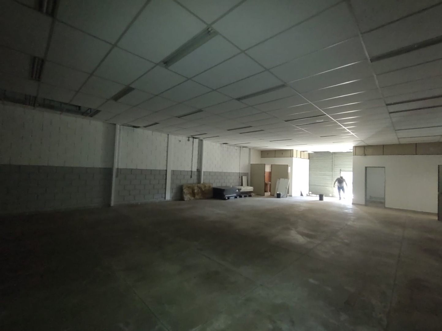 Loja-Salão para alugar, 220m² - Foto 2