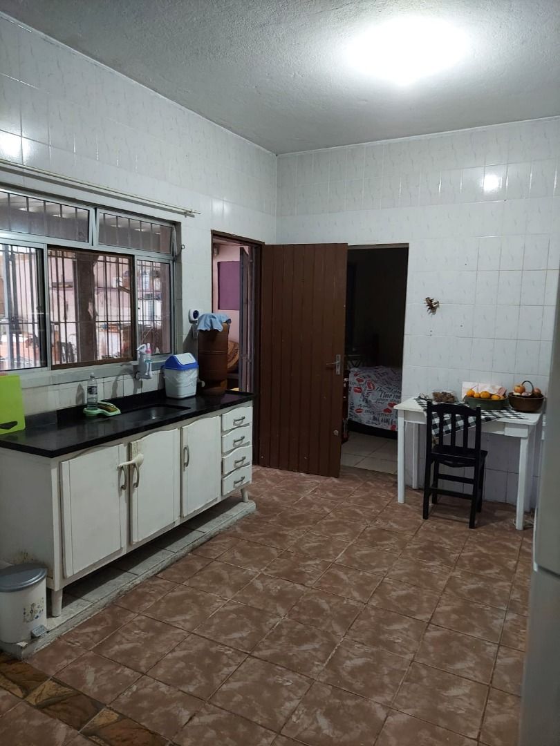 Casa à venda com 3 quartos, 97m² - Foto 9