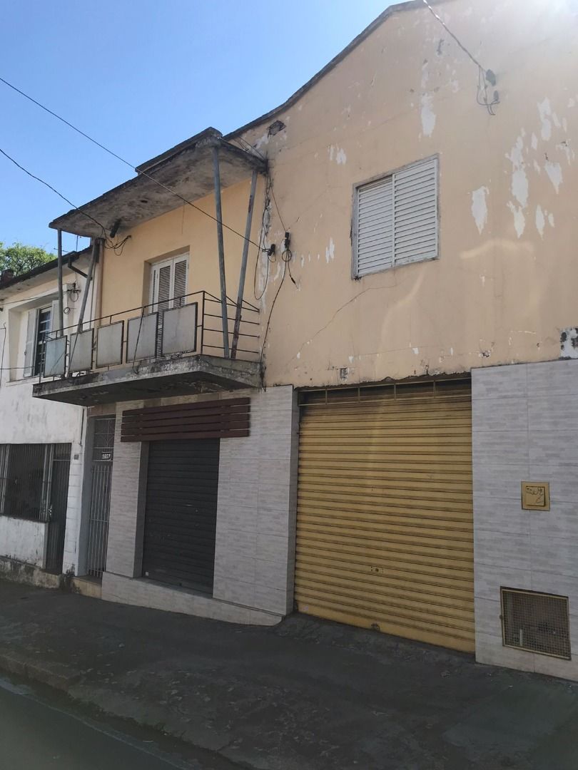 Casa para alugar com 3 quartos, 180m² - Foto 1