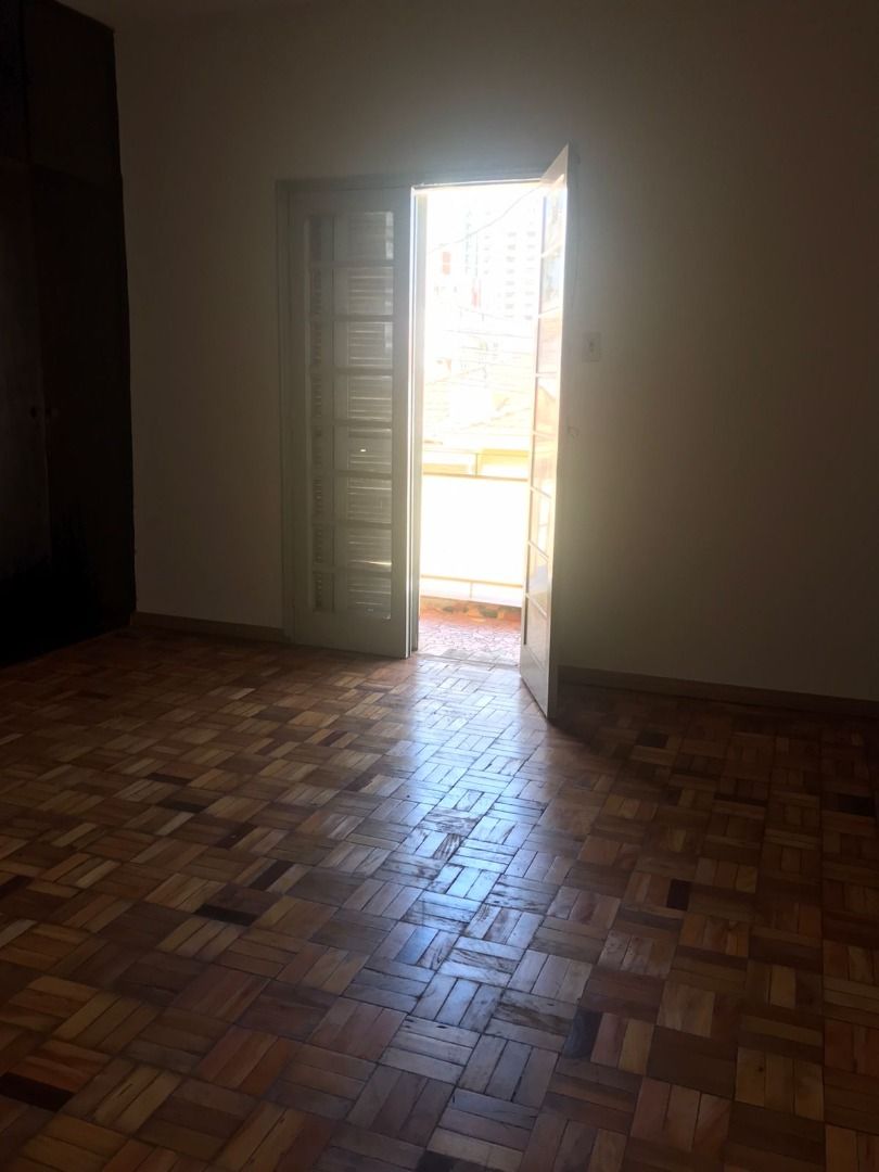 Casa para alugar com 3 quartos, 180m² - Foto 22