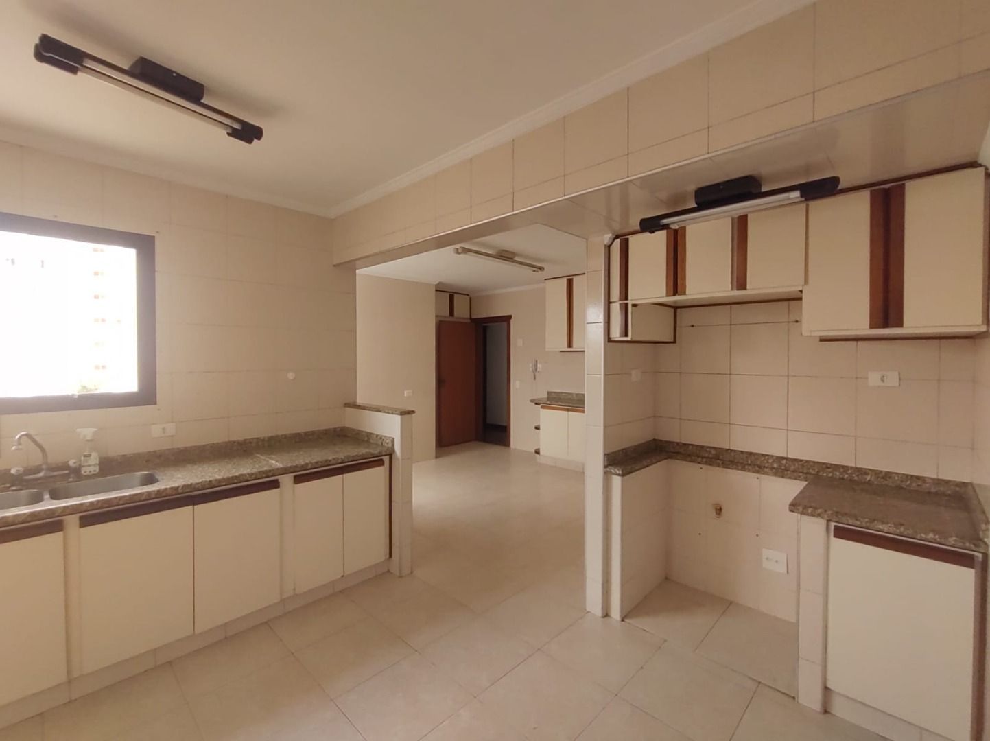 Apartamento à venda com 3 quartos, 151m² - Foto 21