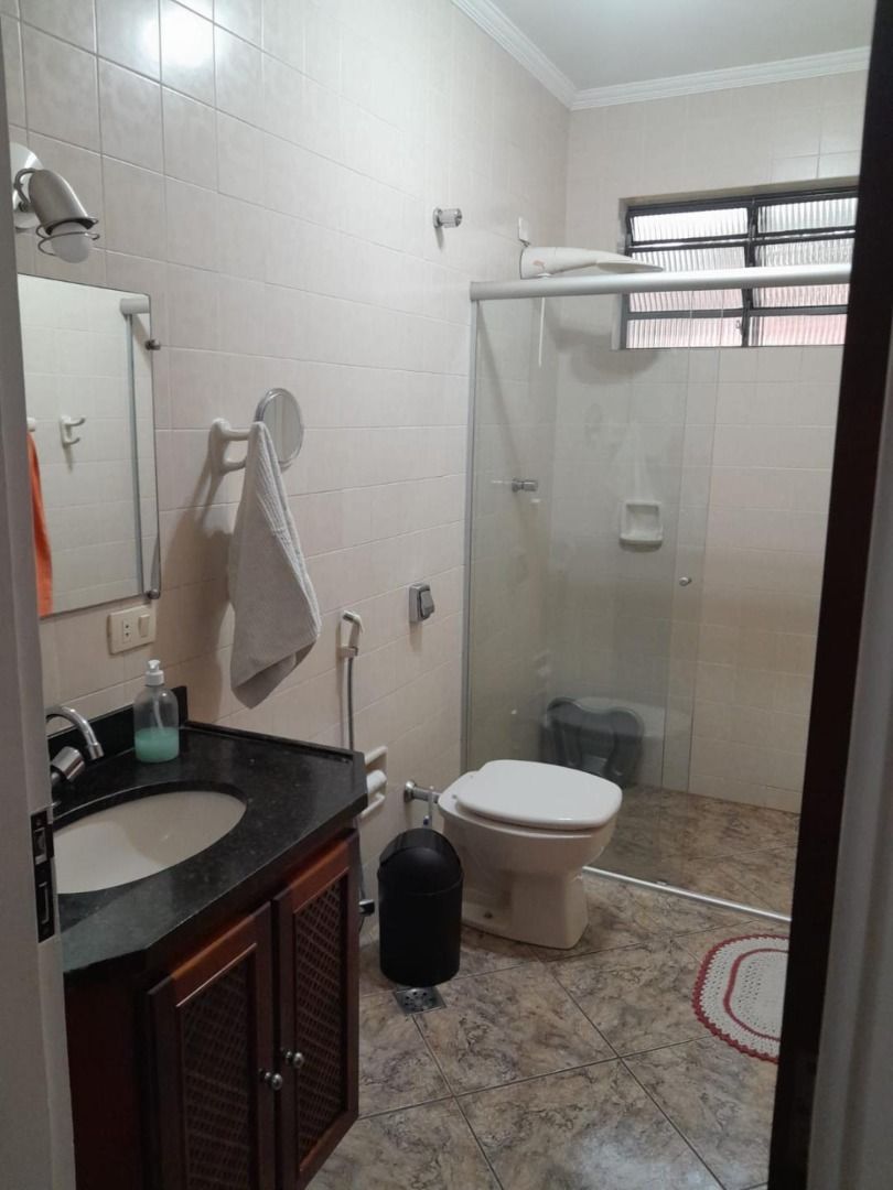 Casa à venda com 3 quartos, 205m² - Foto 11