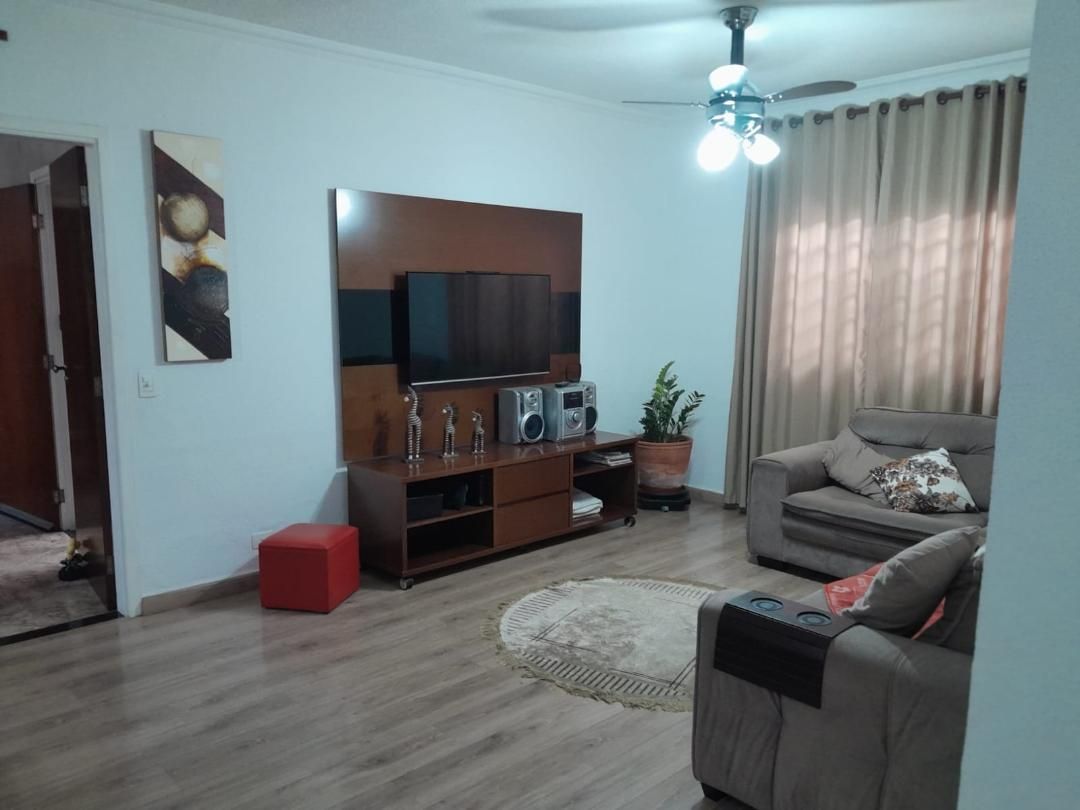 Casa à venda com 3 quartos, 205m² - Foto 5