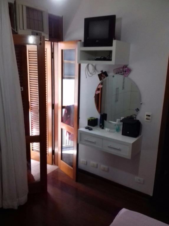 Casa de Condomínio à venda com 3 quartos, 300m² - Foto 18