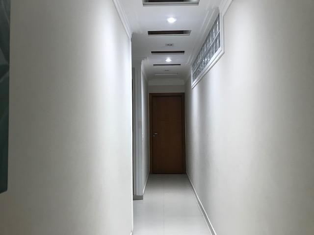 Casa para alugar com 3 quartos, 200m² - Foto 12