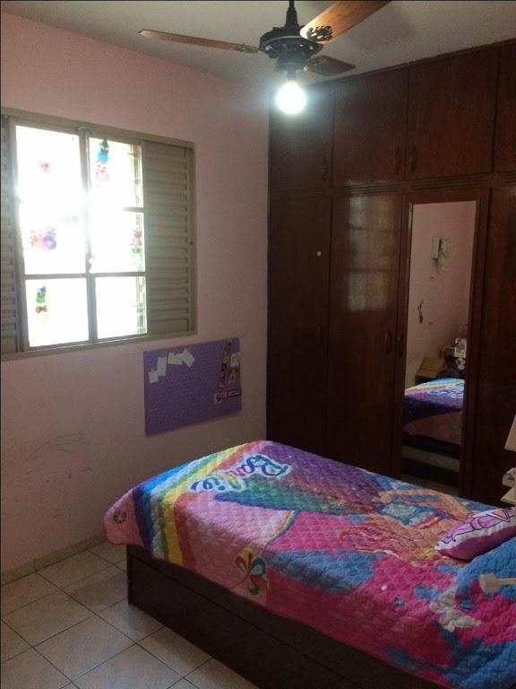 Casa à venda com 2 quartos, 180m² - Foto 8