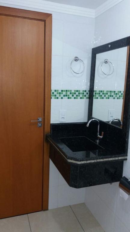 Casa à venda com 3 quartos, 200m² - Foto 14