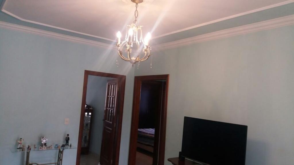 Casa à venda com 3 quartos, 200m² - Foto 15