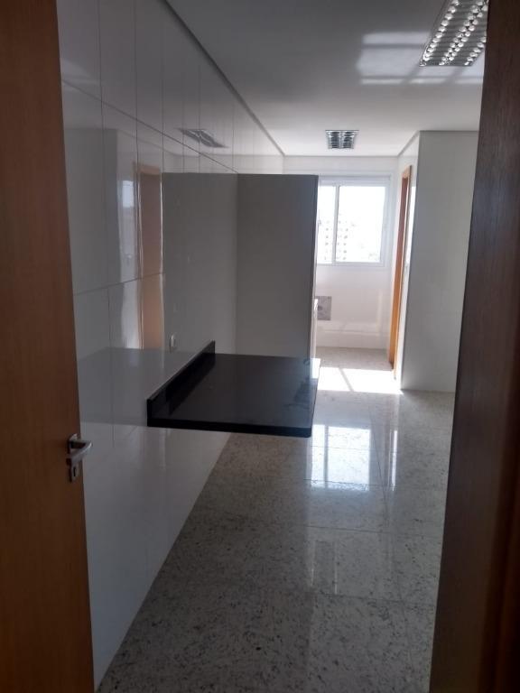 Apartamento à venda com 3 quartos, 109m² - Foto 13