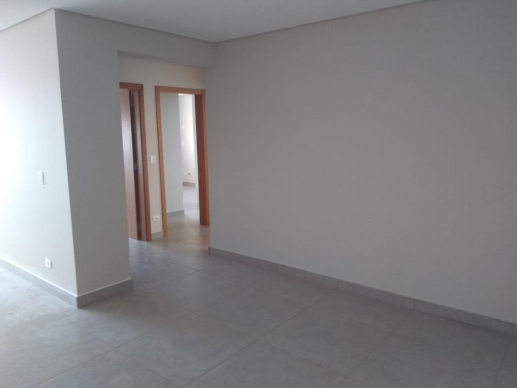 Apartamento à venda com 3 quartos, 109m² - Foto 2