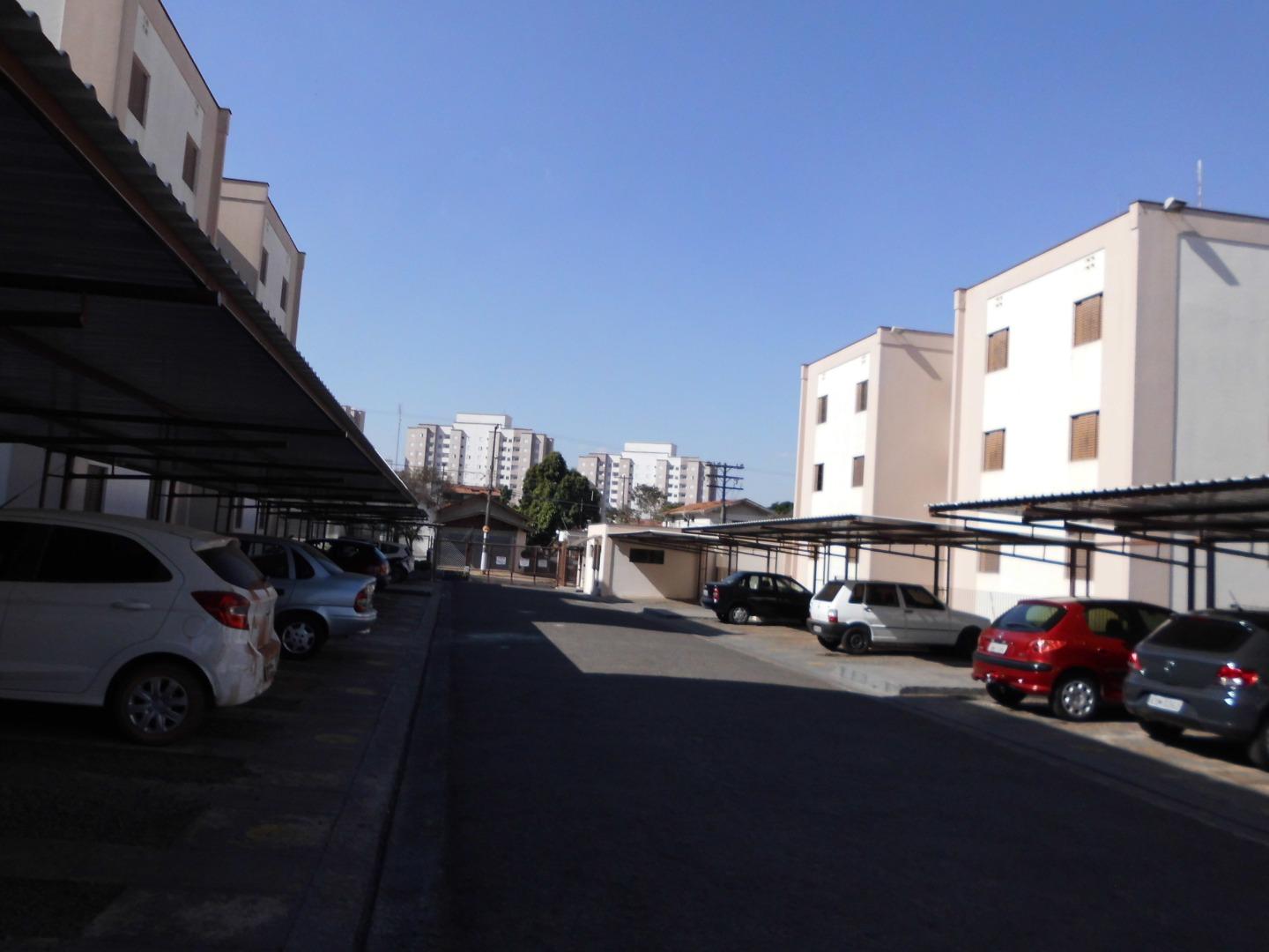 Apartamento à venda com 2 quartos, 64m² - Foto 1