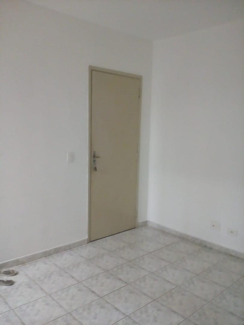 Apartamento à venda com 2 quartos, 64m² - Foto 4