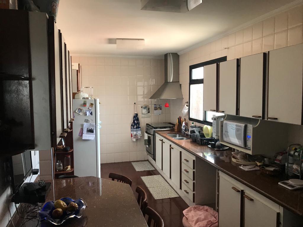 Apartamento à venda com 4 quartos, 221m² - Foto 14