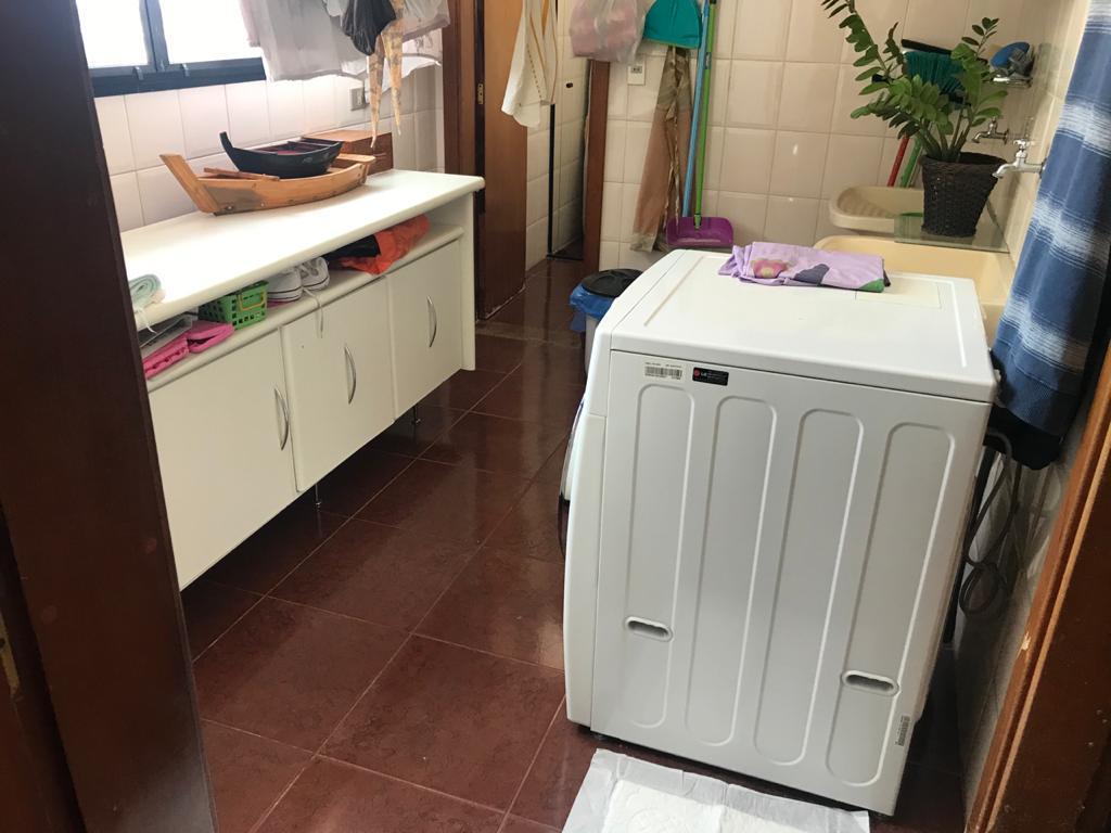 Apartamento à venda com 4 quartos, 221m² - Foto 16