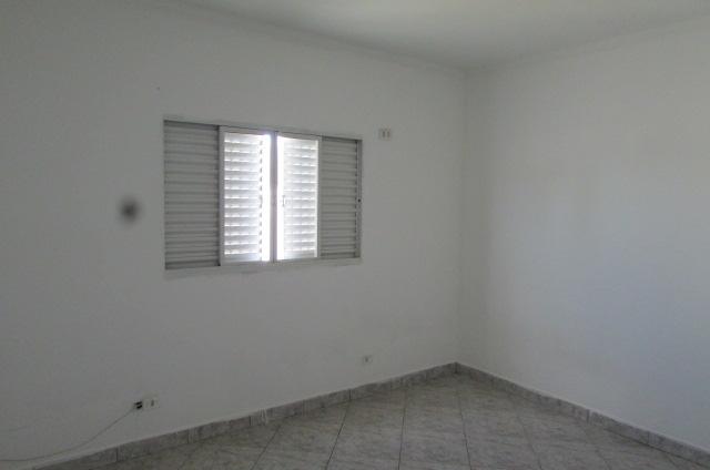 Casa à venda com 2 quartos, 70m² - Foto 12