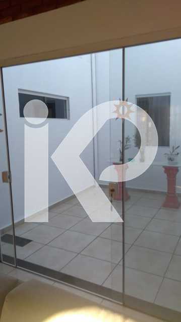 Casa à venda com 4 quartos, 252m² - Foto 3