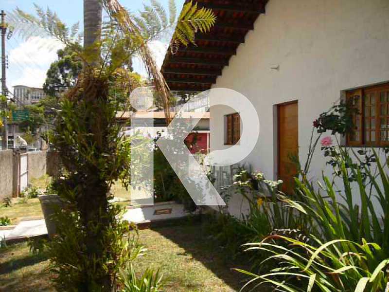 Casa à venda com 4 quartos, 252m² - Foto 7