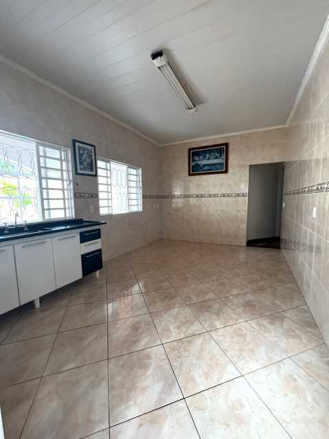 Casa de Condomínio à venda com 4 quartos, 183m² - Foto 16