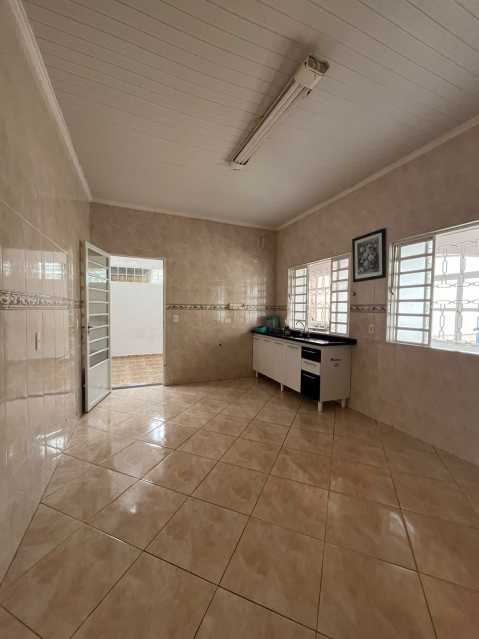 Casa de Condomínio à venda com 4 quartos, 183m² - Foto 21