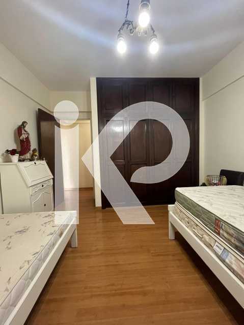 Apartamento à venda com 3 quartos, 156m² - Foto 6