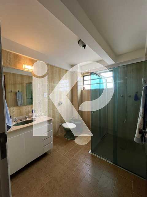 Apartamento à venda com 3 quartos, 156m² - Foto 9