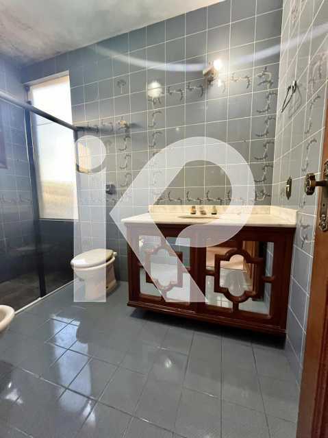 Casa de Vila à venda com 5 quartos, 270m² - Foto 17