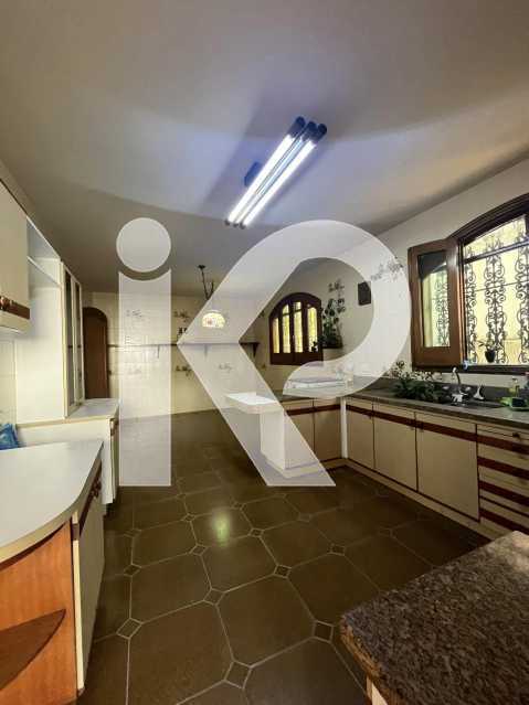 Casa de Vila à venda com 5 quartos, 270m² - Foto 10