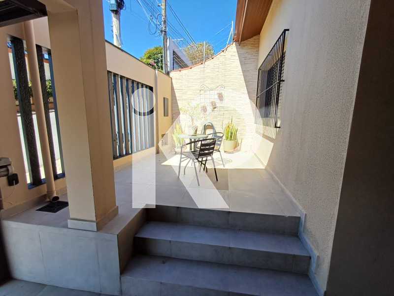 Casa de Vila à venda com 3 quartos, 200m² - Foto 23